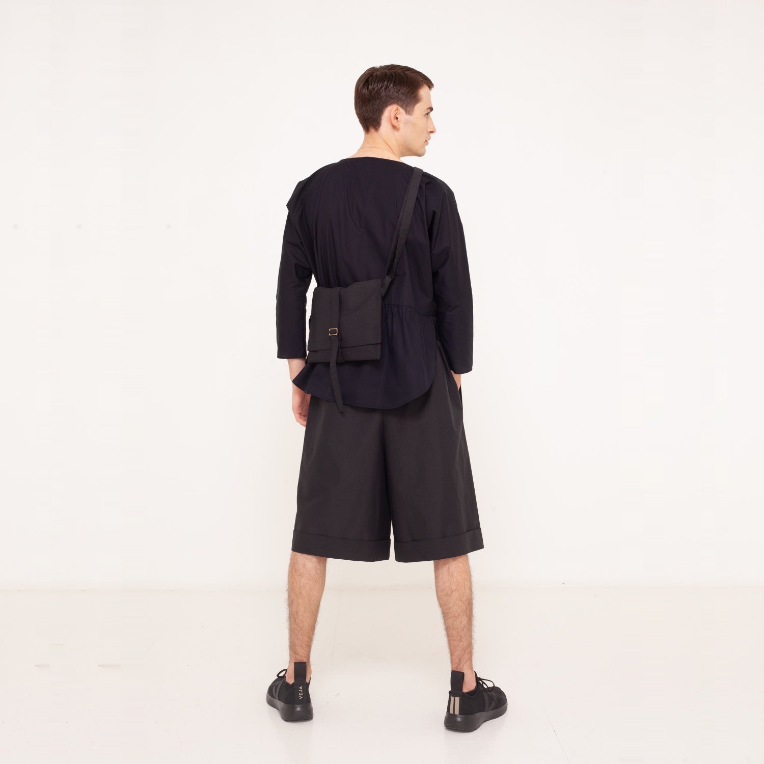 7 lonsleeve made of organic cotton 2023-01-03-WasteLessFashion by Natascha von Hirschhausen WasteLessFuture.jpg
