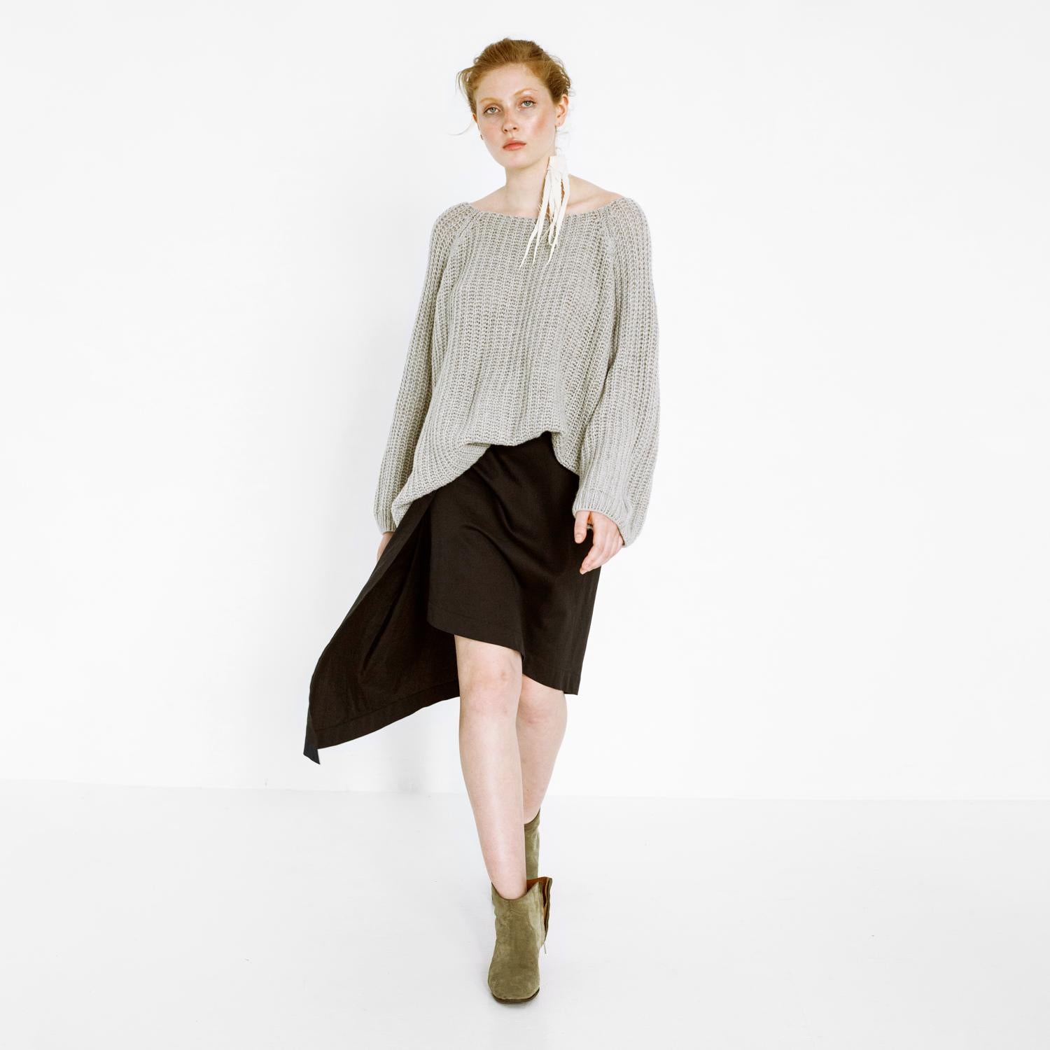oversized knit pullover made of pure cashmere by Natascha von Hirschhausen fashion design made in Berlin