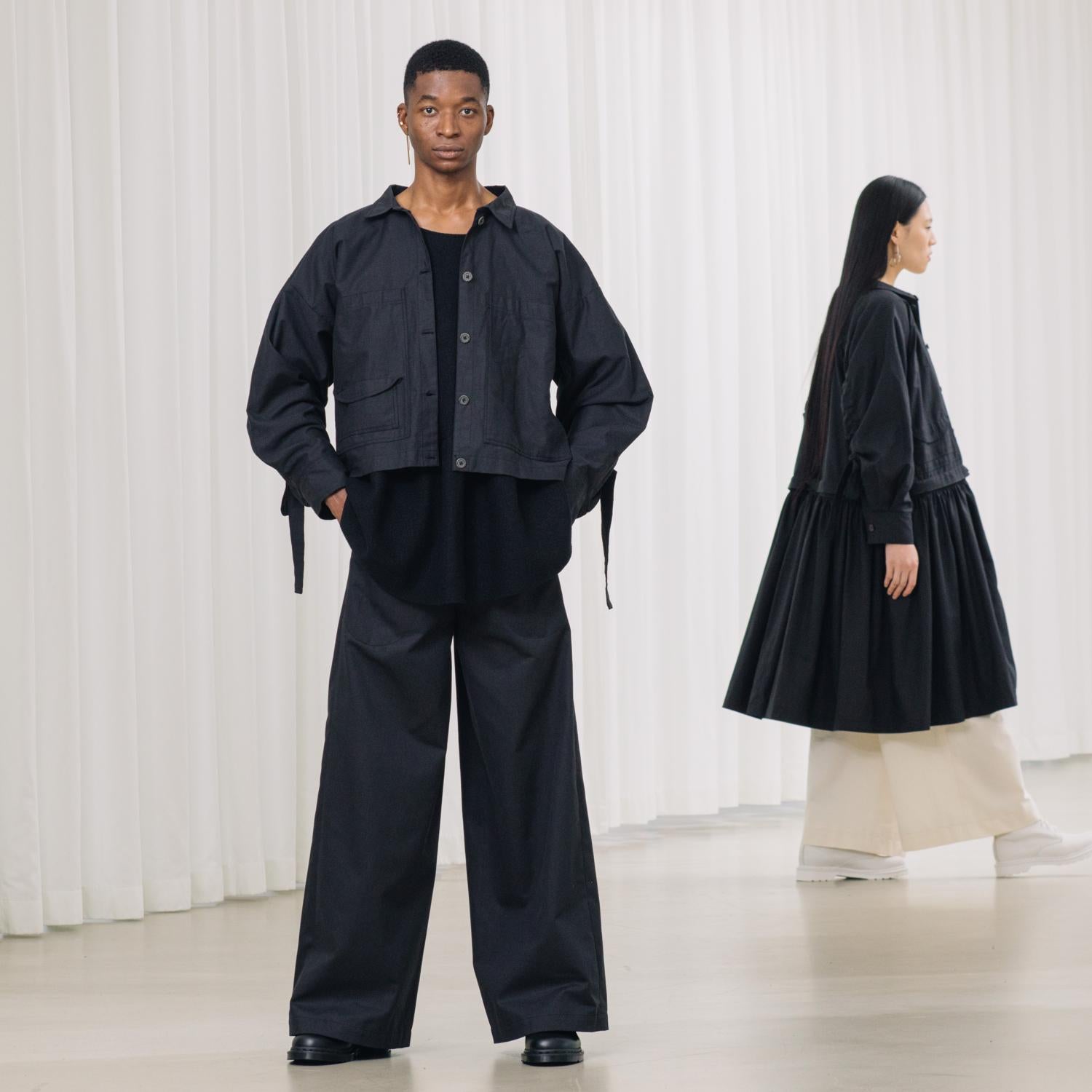 straight pants made of organic twill