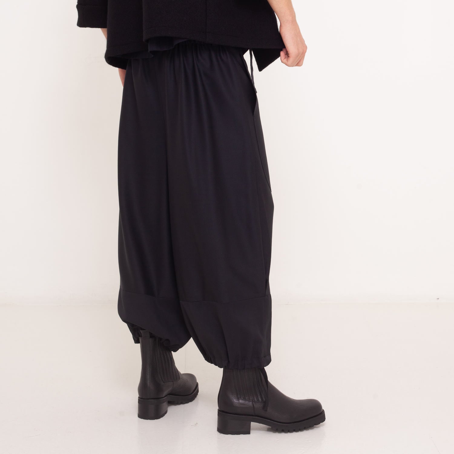 oversized culotte made of organic wool