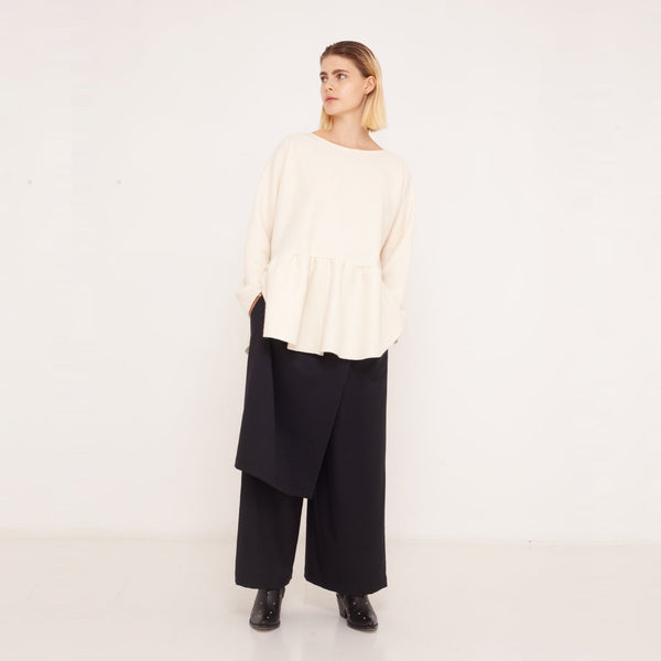 straight pants with drape-detail