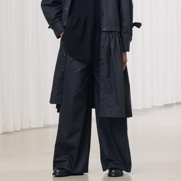 straight pants made of organic twill
