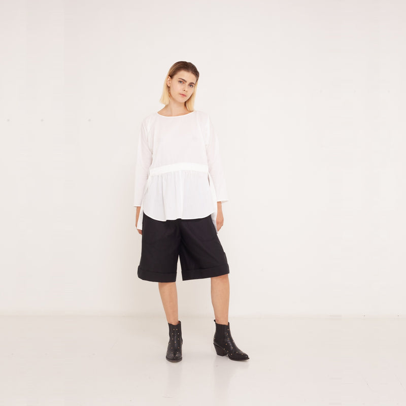 13 wide-legged Shorts made of organic cotton 2023-01-03-WasteLessFashion by Natascha von Hirschhausen WasteLessFuture.jpg