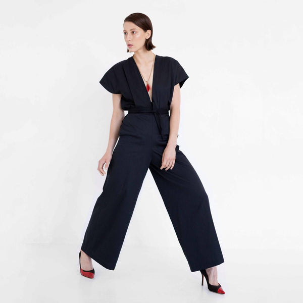 minimal design jumpsuit made of organic cotton by Natascha von Hirschhausen fashion design made in Berlin