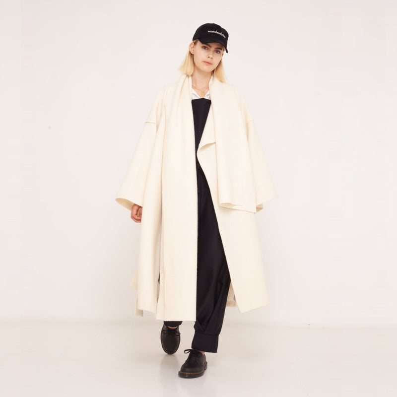 23 oversized coat made of organic boiled wool 2023-01-03-WasteLessFashion by Natascha von Hirschhausen WasteLessFuture.jpg