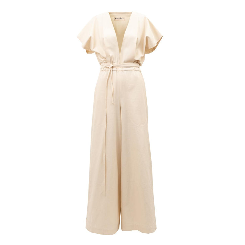 V neckline bridal overall by Natascha von Hirschhausen fashion design made in Berlin