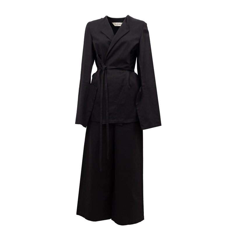 sophisticated pants suit with herringbone pattern by Natascha von Hirschhausen fashion design made in Berlin