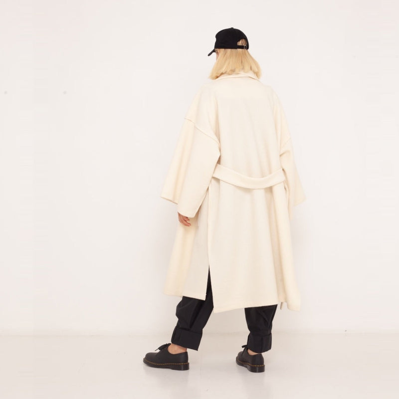 9 oversized coat made of organic boiled wool 2023-01-03-WasteLessFashion by Natascha von Hirschhausen WasteLessFuture.jpg