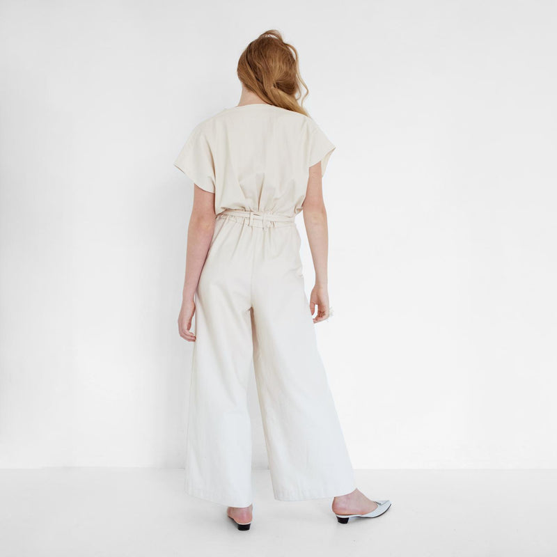 V neckline bridal overall by Natascha von Hirschhausen fashion design made in Berlin
