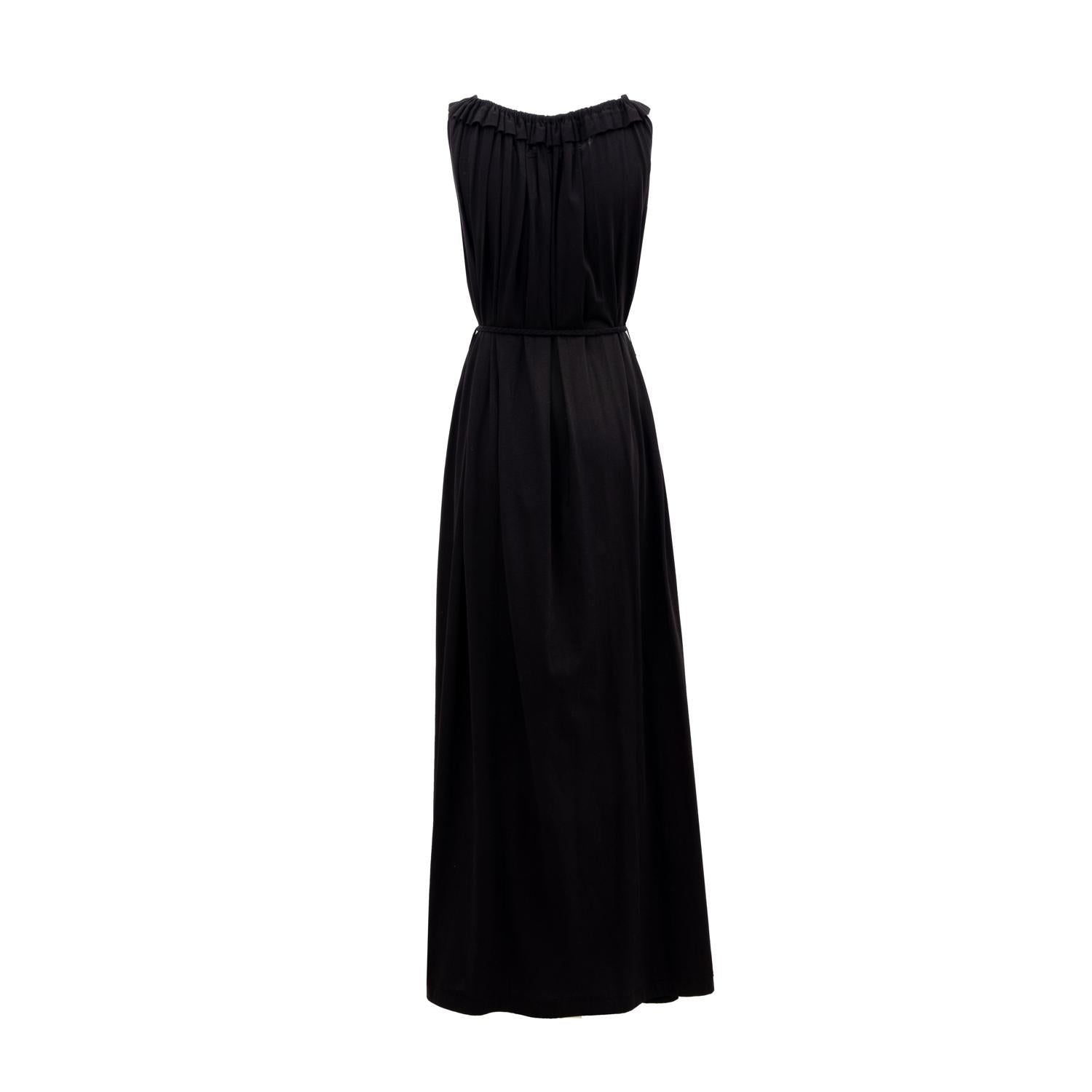 elegant jersey dress with ruffles by Natascha von Hirschhausen fashion design made in Berlin
