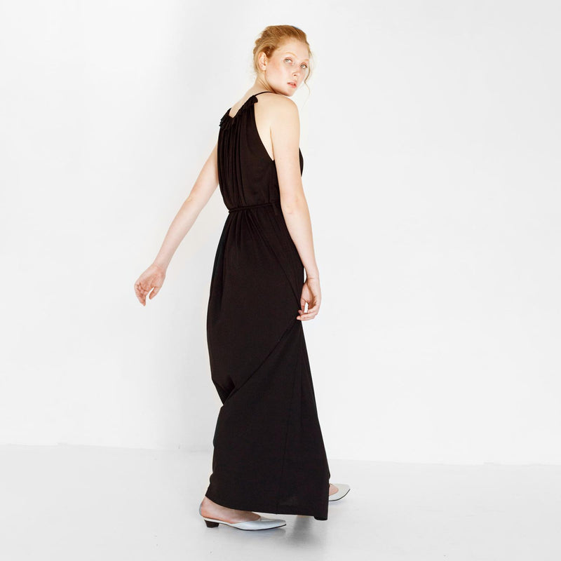 elegant jersey dress with ruffles by Natascha von Hirschhausen fashion design made in Berlin