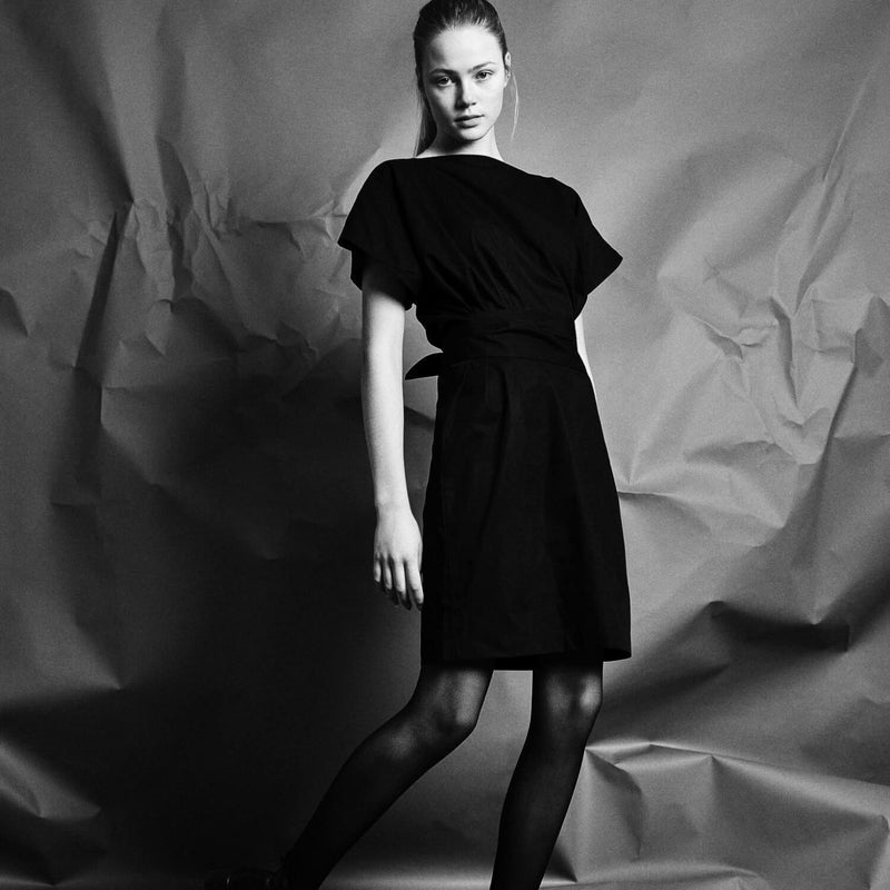ligth summer dress made of shirting fabric by Natascha von Hirschhausen fashion design made in Berlin