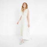 modern bridal dress with train by Natascha von Hirschhausen fashion design made in Berlin