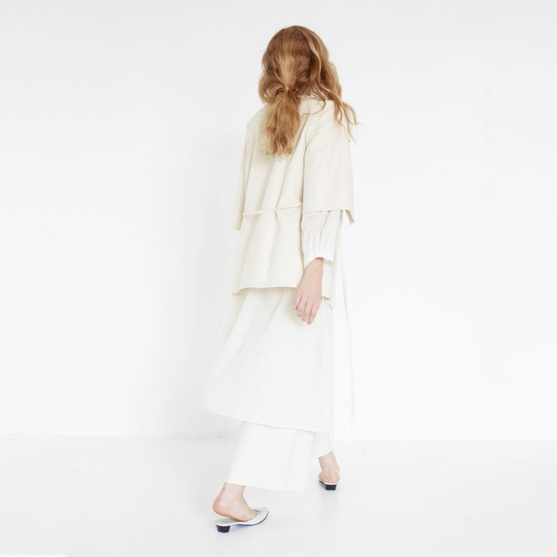 modern organic cotton bridal suit by Natascha von Hirschhausen fashion design made in Berlin